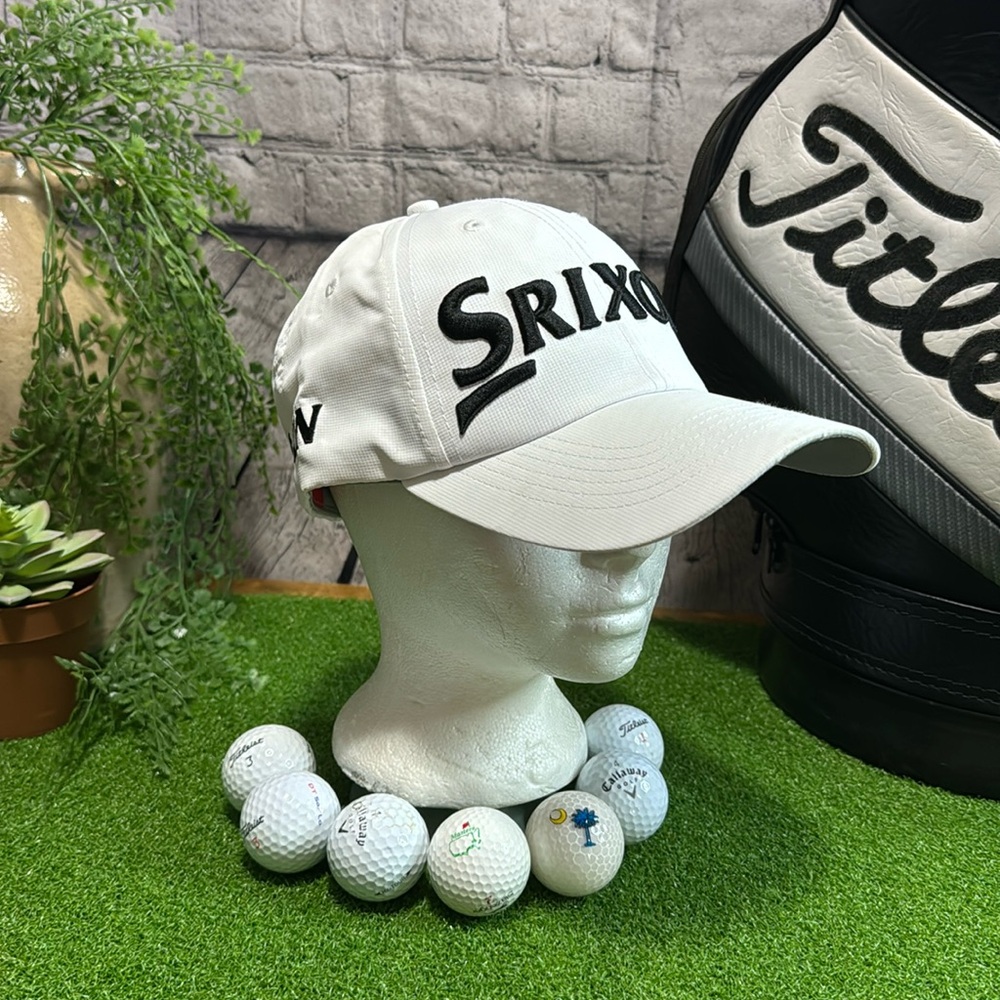 Srixon white strapback light weight hat